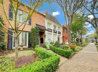 2204 Amberly Ct, Houston, TX 77063