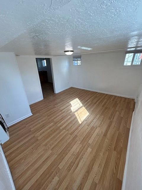 361 E 900 S_LivingRmFrmInside_03082024