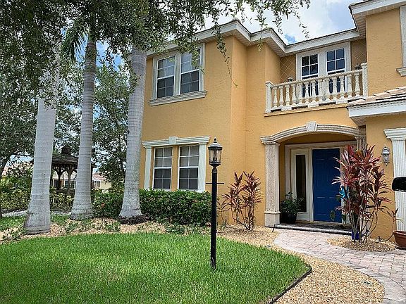 2nd image of 5797 Aaron Ct