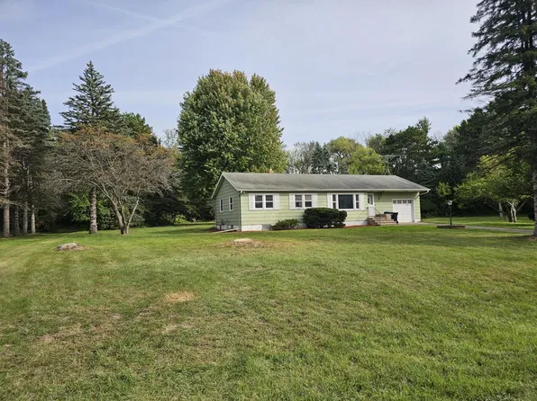 W9806 805th Avenue, River Falls, WI 54022