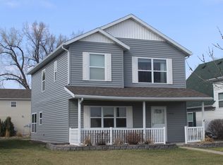 1818 4th Ave N, Moorhead, MN 56560