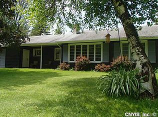 8729 Weaver Rd, Cicero, NY 13039