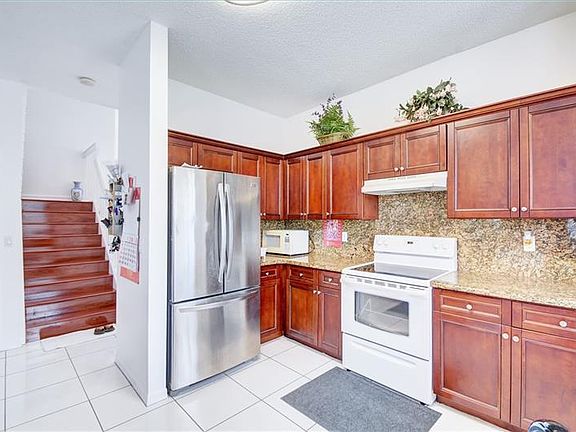 4th image of 7693 NW 60th Ln