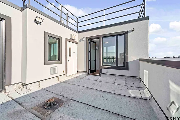 Rented by ERNY LLC | media 14