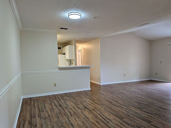 5th image of 1950 Summer Club Dr APT 312