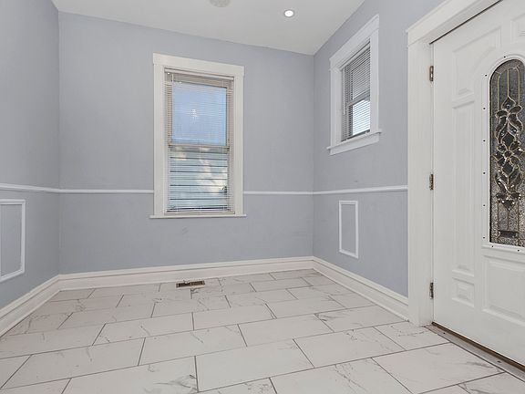 4th image of 11330 S Stewart Ave