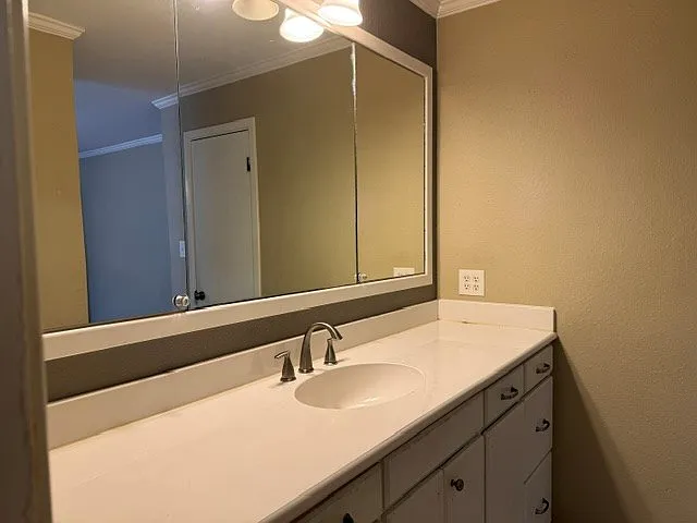 5011 Canadian Ave — Photo 6