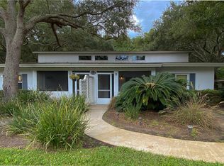 854 N Beachview Dr APT B, Jekyll Island, GA 31527