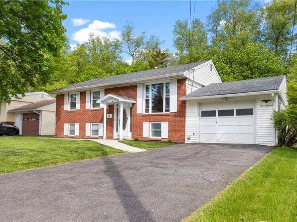 418 Homestead Dr, Utica, NY 13502