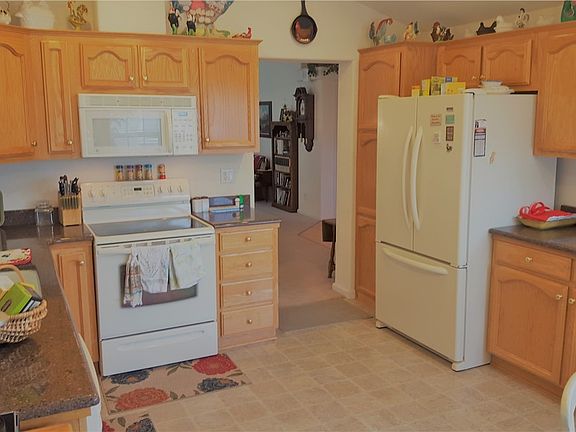 3rd image of 9014 57th Ave E