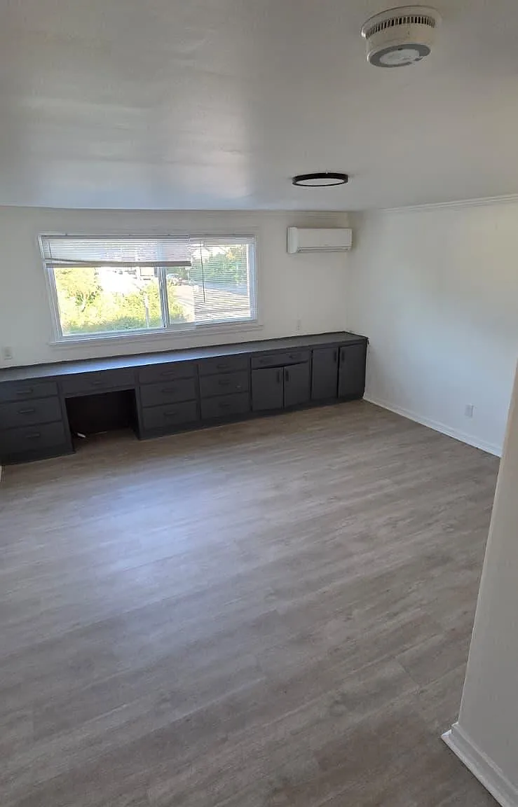 3 bed, 1500 sqft, $2,400 — Photo 3
