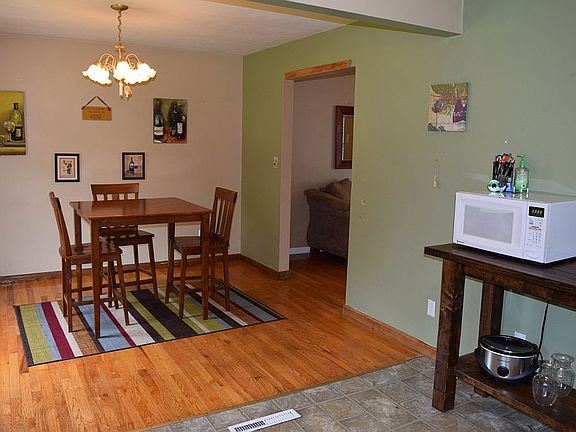 5th image of 4540 Beachworth Ct