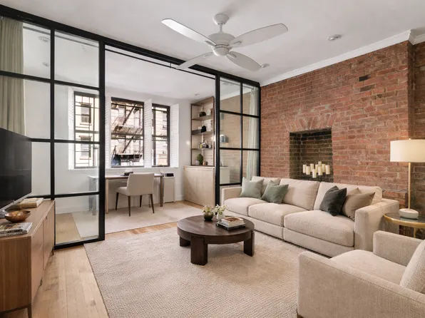 250 West 15th Street image 1 of 10