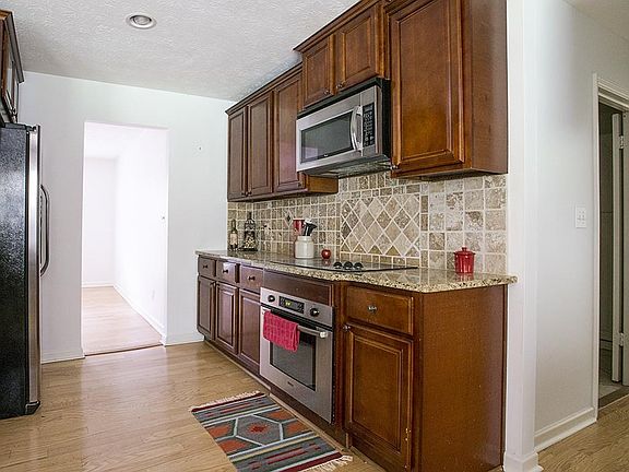 3rd image of 4062 Whispering Forest Ct
