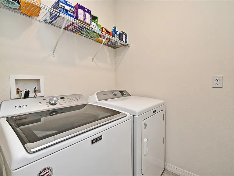 440 Baroness Way — Photo 25