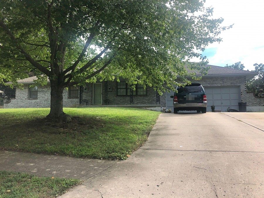 1st image of 3812 NW Dogwood Dr
