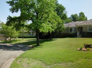4410 W 99th St, Overland Park, KS 66207