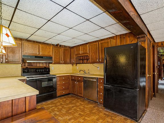4th image of 26 Cedar Ave