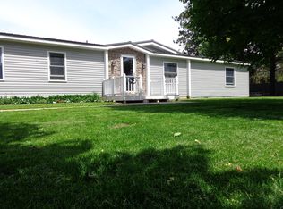 W8500 Cloverleaf Lake Rd, Clintonville, WI 54929