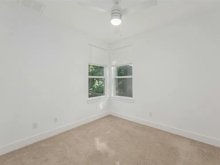 1114 Walton Ln #B — Photo 24