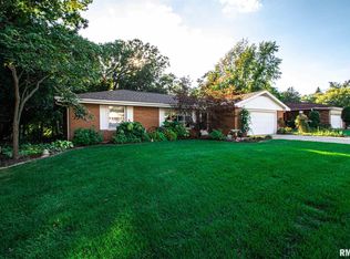 1704 Springfield Rd, East Peoria, IL 61611