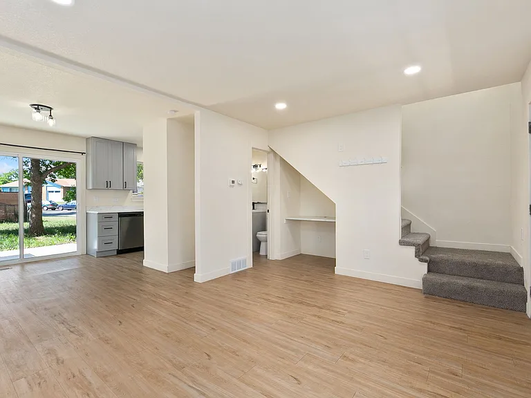 1624 Banyan Dr #2 — Photo 3