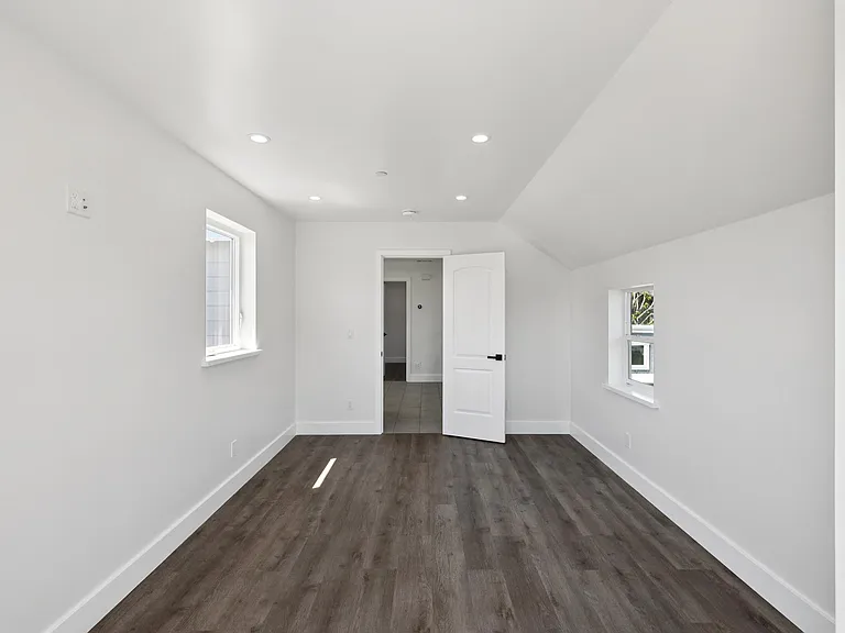 543 Filbert St #B — Photo 8