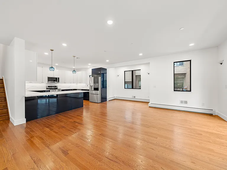 1456 River Rd #B — Photo 6