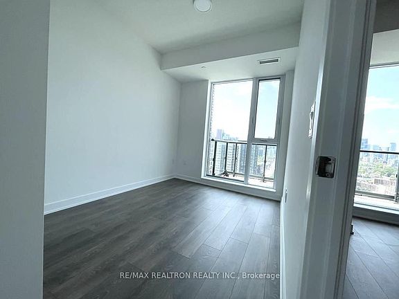 5th image of 130 River St #2404