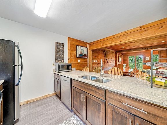5th image of 13 Zurich Way