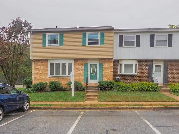 2nd image of 480 Kenilworth Ct