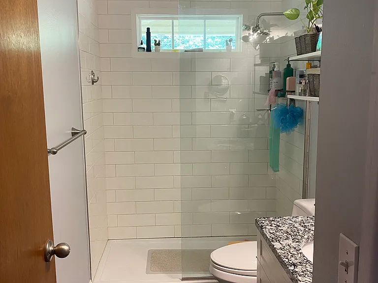 2115 Aspen Dr — Photo 2