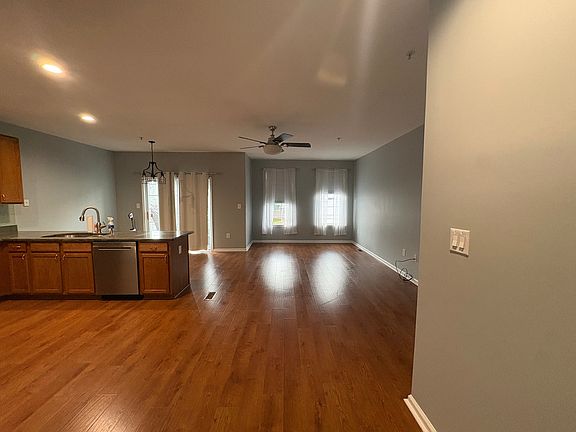 5th image of 339 Harbour Blvd