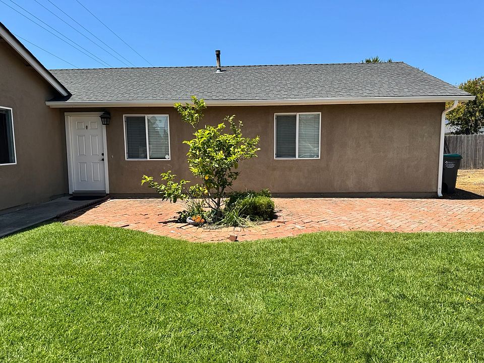 1st image of 3190 Lirio Ct