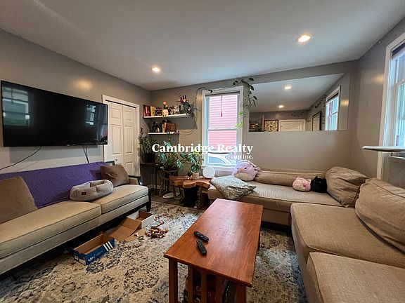 5th image of 4 Rockwell St #1T