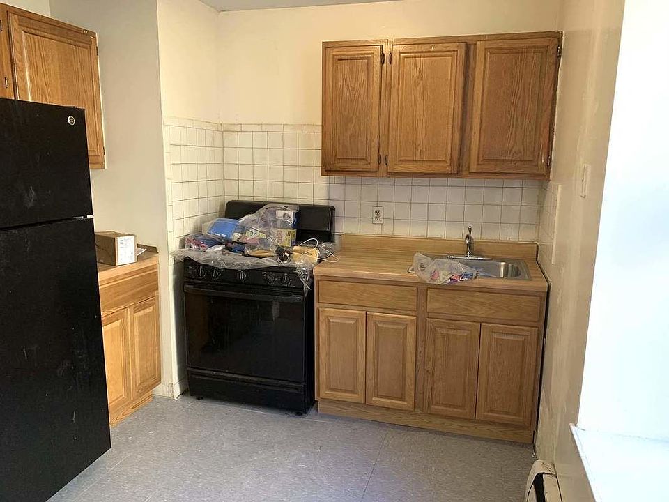 2nd image of 2406 Newkirk Ave APT A1
