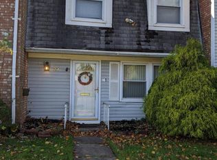 21 Fireside Ct, Willingboro, NJ 08046