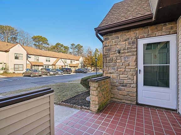 5th image of 3411 Juniper Ct #3411