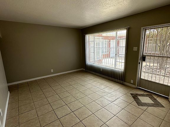 3rd image of 3257 Altura Ave APT 2