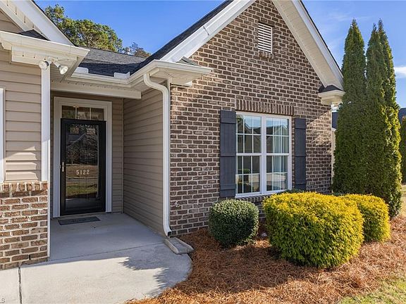 4th image of 5122 Moseley Dr