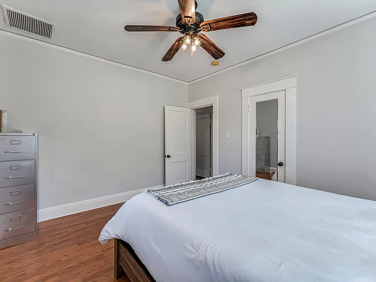 2512 W Palm Dr — Photo 29
