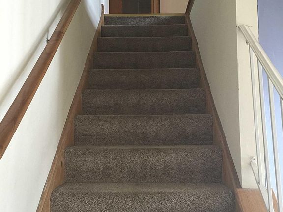 3rd image of 7255 Bradford Ct