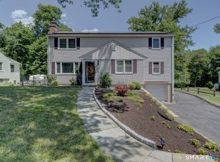 1 Fisk Dr, Newington, CT 06111