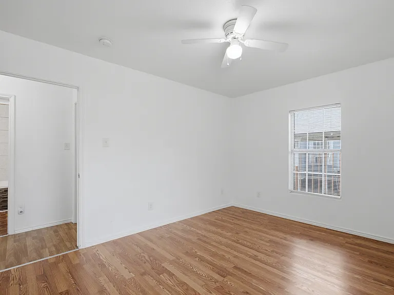 2538 Stovall Dr — Photo 8