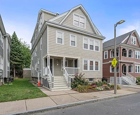 23 Cheverus Rd — Photo 1