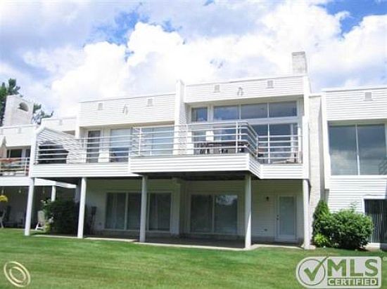 3rd image of 1795 Alexander Dr #1