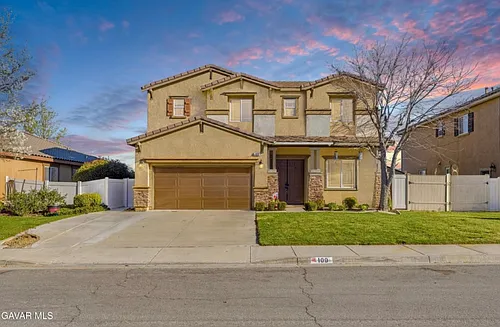 109 Oak Pl Photo 1