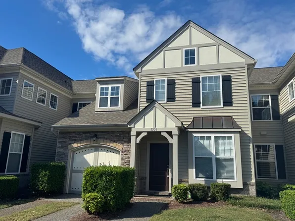 5556 Frog Pond Ln, Virginia Beach, VA