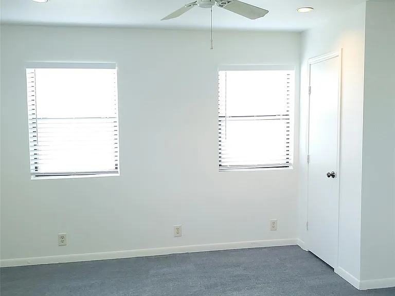 1052 Hidden Hills Dr — Photo 9