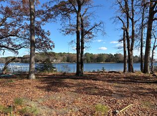 509 Buzzards Point Rd, Reedville, VA 22539